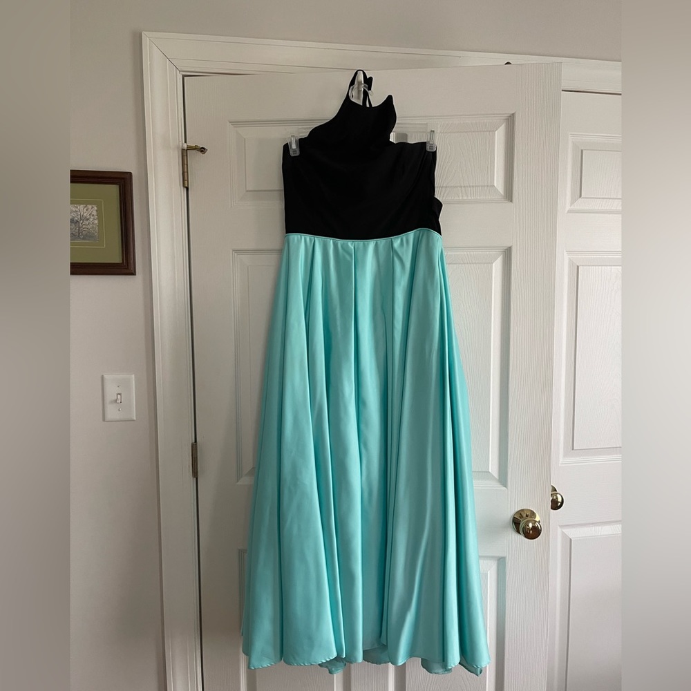 Blue prom dress